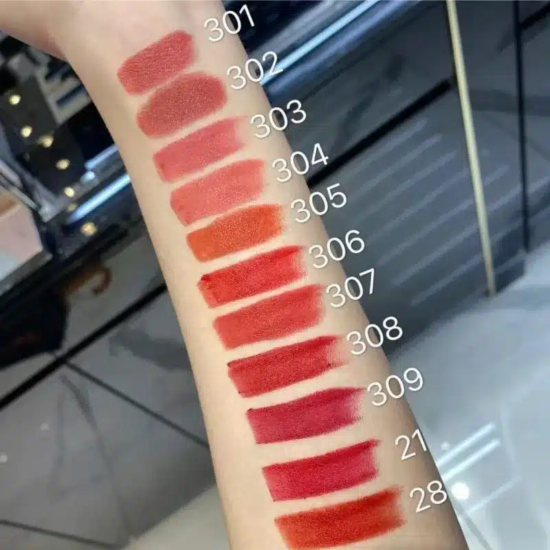 YSL 奢華緞面絨霧唇膏 小黑條 試色