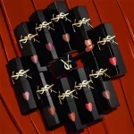 YSL 610 奢華印記鎖心光唇釉